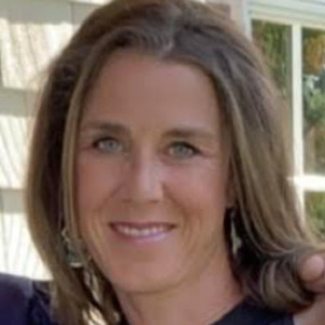 Melissa Burke HEadshot