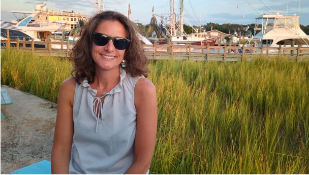 Meet April: A Dedicated Mentor for Green Halo Scholars